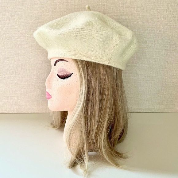 French Style Beret, Cream, Felted Wool like Feel, Classic Tail at Center… - Picture 2 of 7